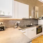 Apartmens Erbenova